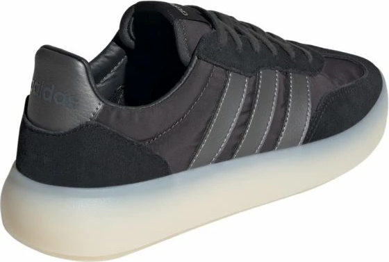Këpucë femra adidas, të zeza