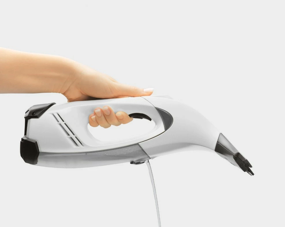 Pastrues dritaresh me vakum, Karcher WV 71 Plus Home Line (1.633-142.0), bateri 20 min, depozitë 100 ml, kohë karikimi 120 min, gri/zi/bardhë, set me sprucues + jastëk mikrofibër