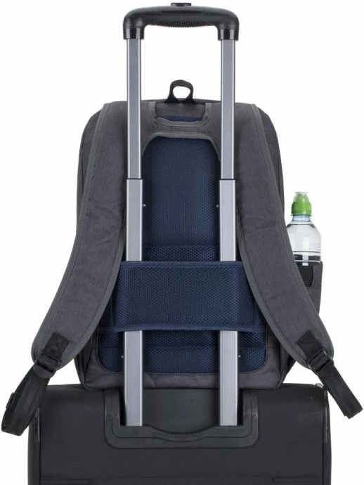 çantë shpine për laptop RivaCase ECO 7760 15.6\" 17L, e zezë