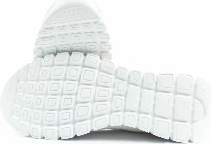 Atlete për femra Skechers, të zeza