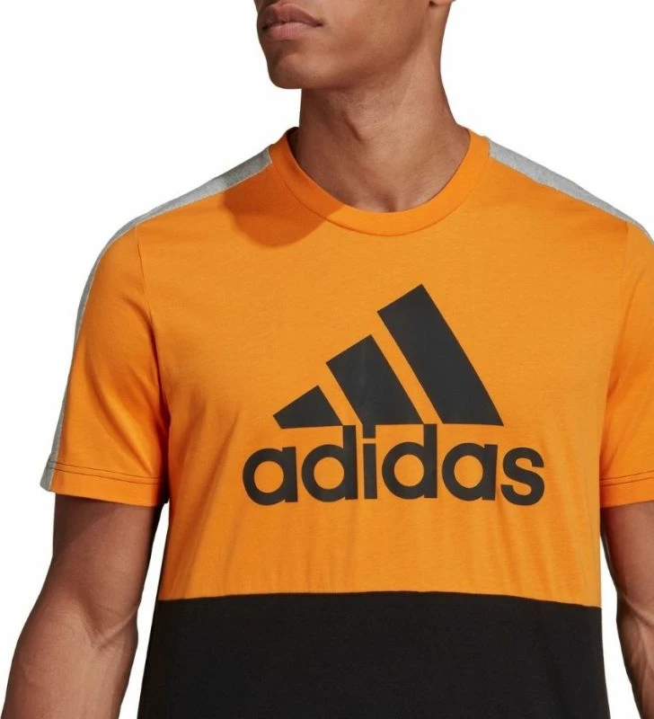 Maicë adidas për meshkuj, e zezë dhe portokalli