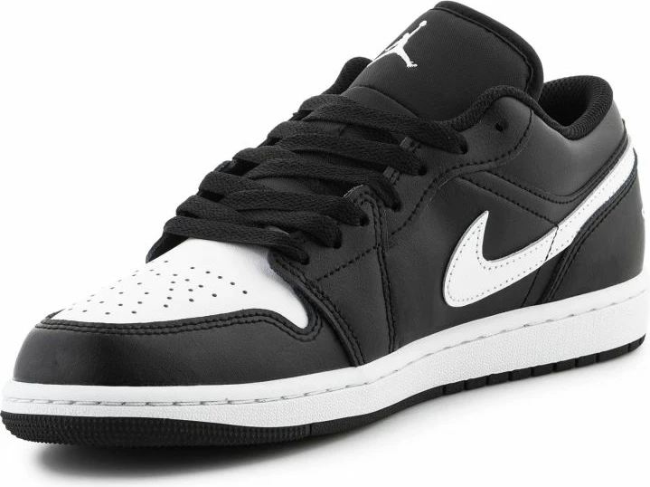 Atlete për meshkuj Nike Jordan, të bardha e të zeza