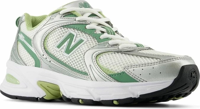 Atlete New Balance, të bardha