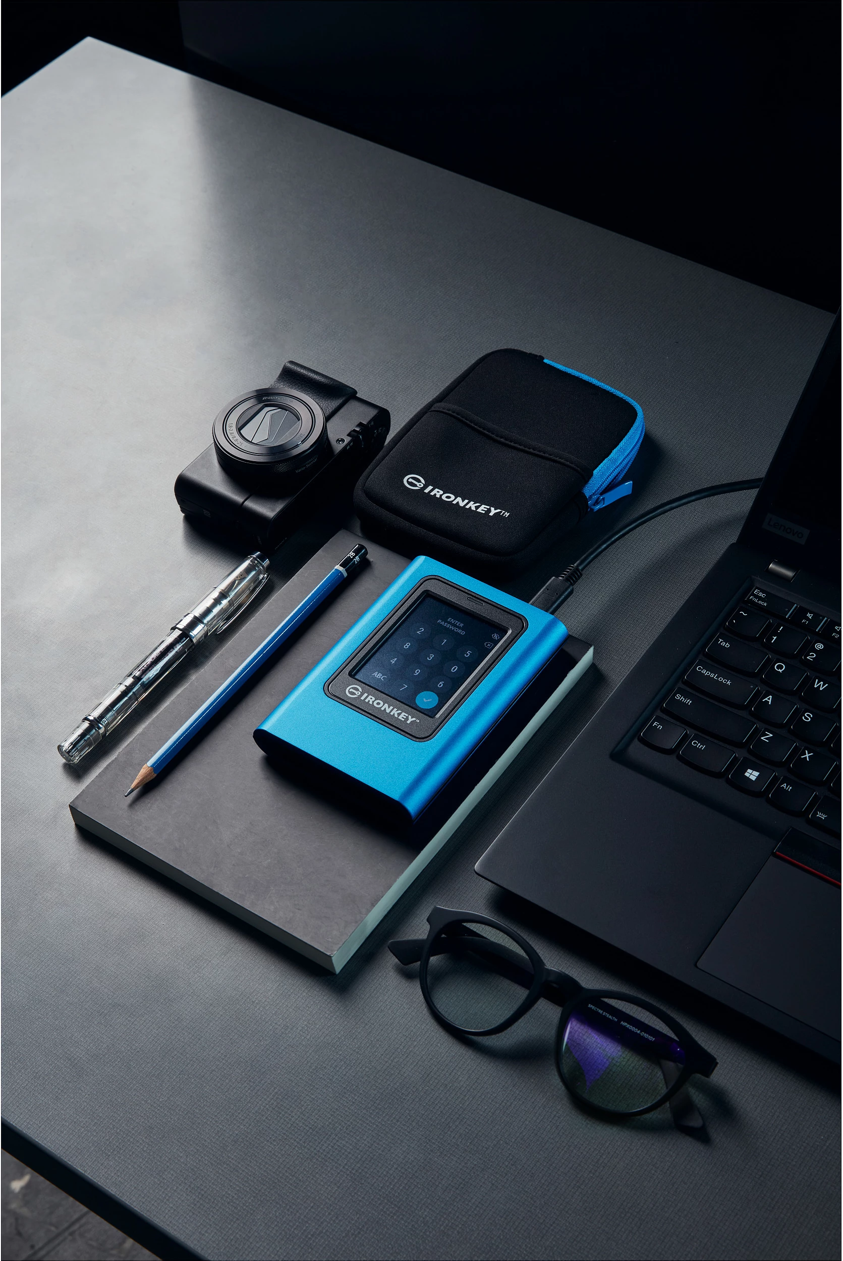 SSD i jashtëm Kingston IronKey Vault Privacy 80, 960GB, USB Type-C, Blu