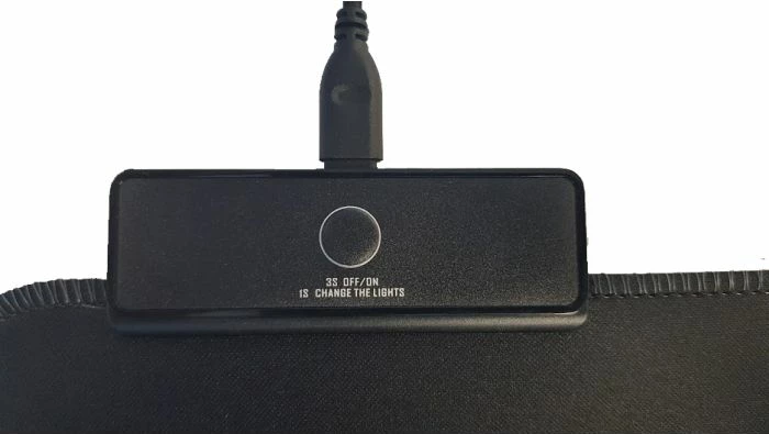 Mauspad HAVIT Gamenote HV-MP901, 363×265×3 mm, RGB LED, kabllo 1.8 m, i zi