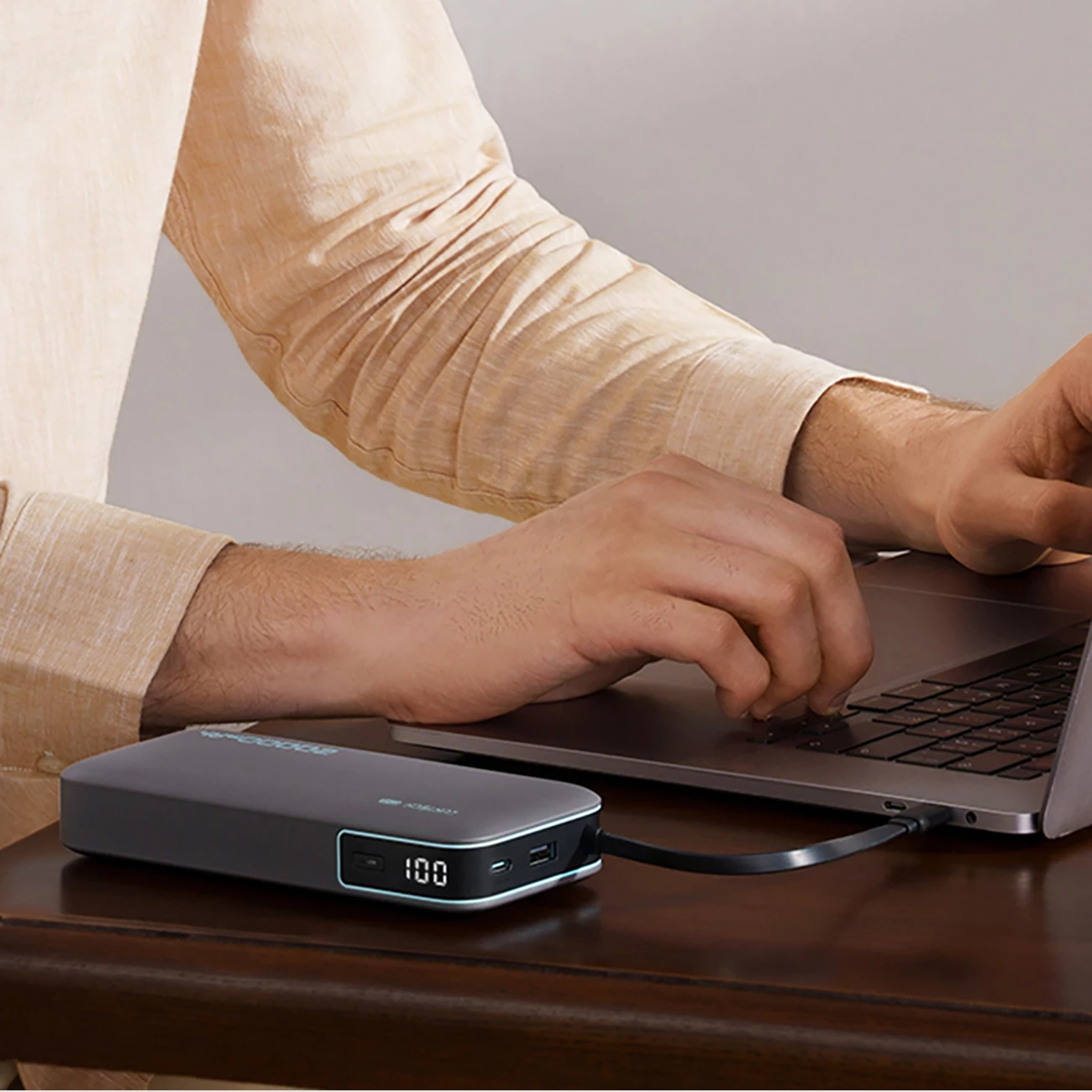 Powerbank Cuktech CUKP200NGLDG 20000mAh, 55W, me kabllo USB-C të integruar, Gri