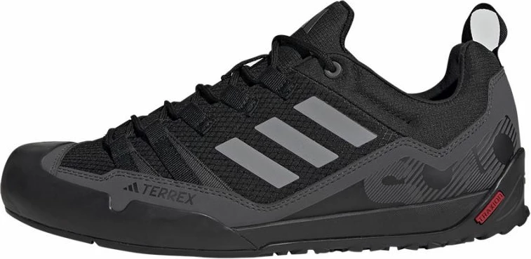 Atlete për meshkuj adidas Terrex Swift Solo, të zeza