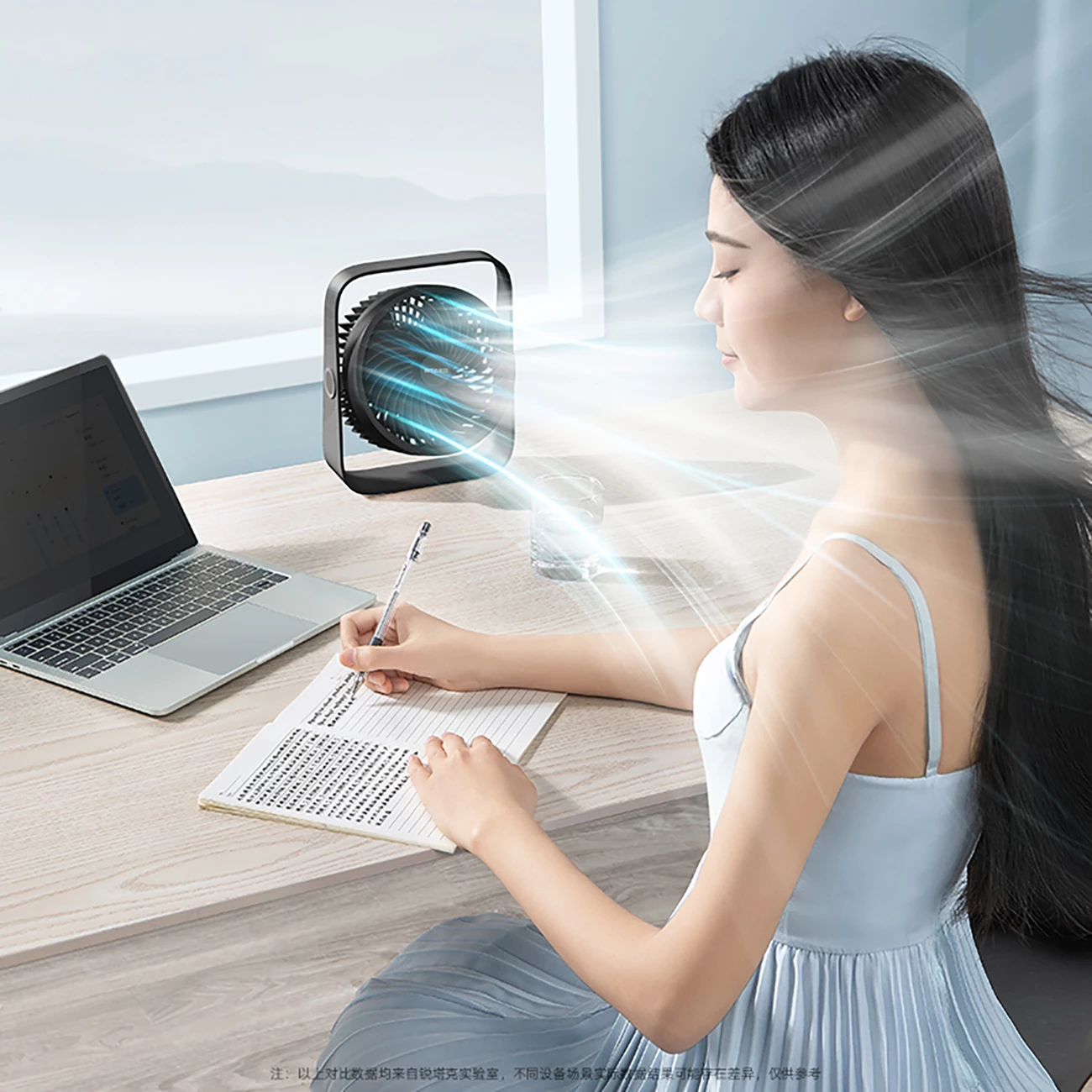 Ventilator tavoline Rtako WD0Y6S me dy impelerë, 3600 mAh, i zi