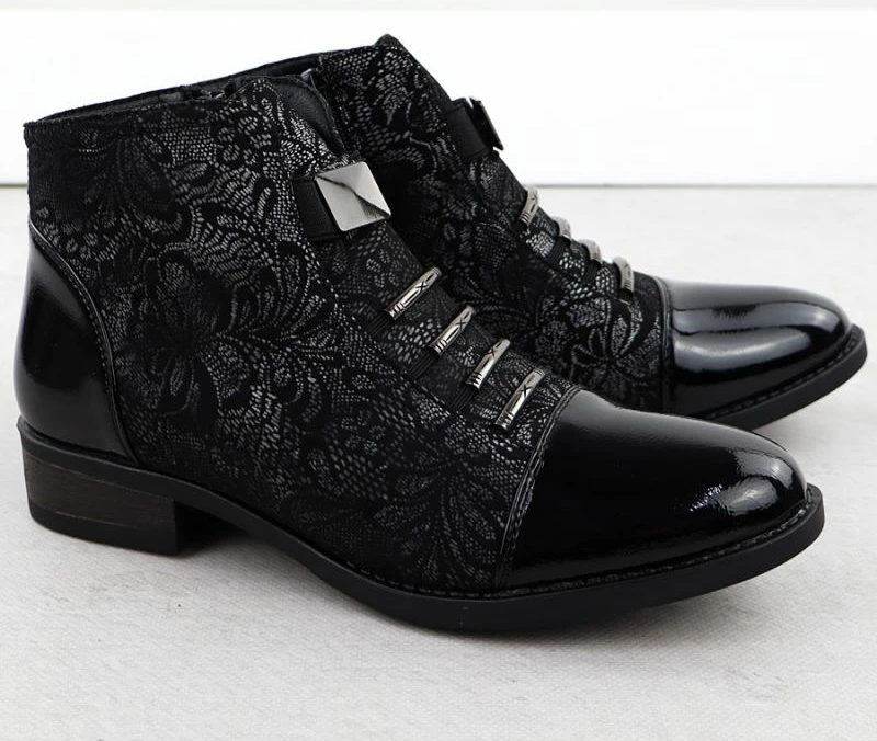 Çizme për femra Sabatina, të zeza