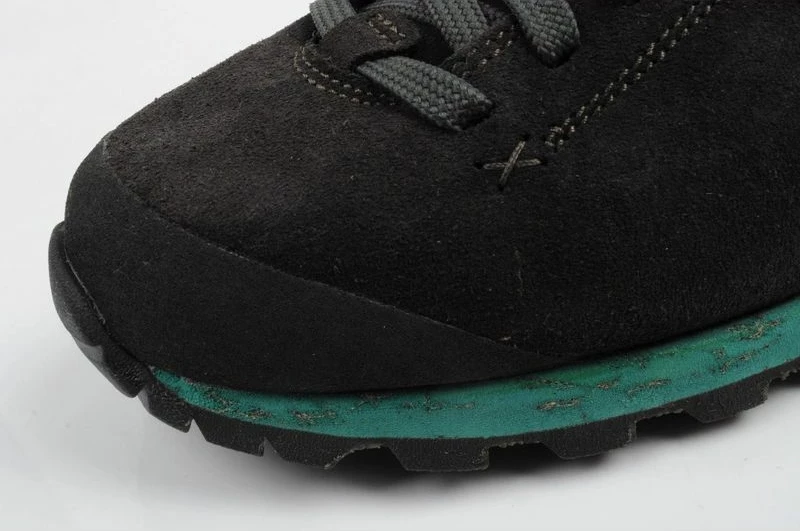 Atlete trekking për femra Aku, të zeza