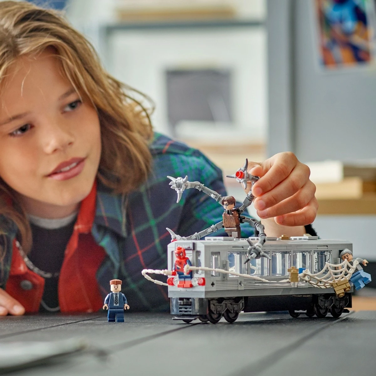 Set LEGO Marvel Spider-Man vs Doc Ock 76321, 393 pjesë