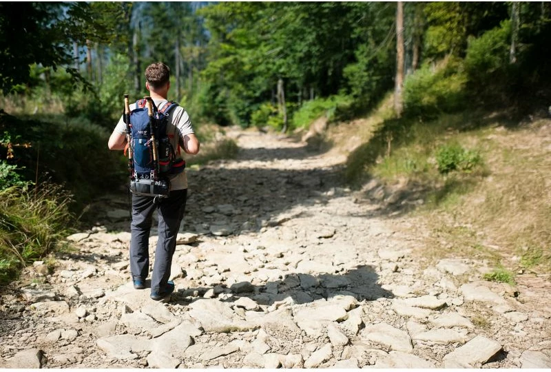 Çantë shpine turistike Nils Extreme NC1993 Northlake, navy blue 30+10L