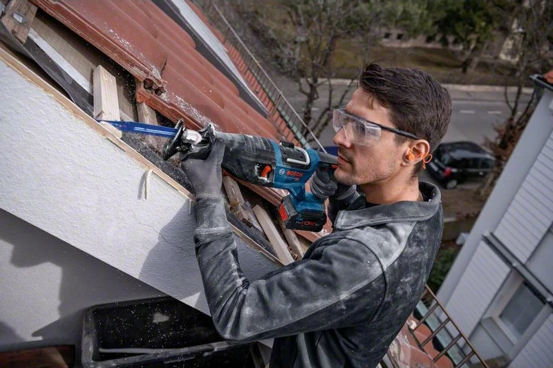 Sharrë reciproke Bosch GSA 18V-28 Professional, pa kabllo, BITURBO Brushless, 18V, blu