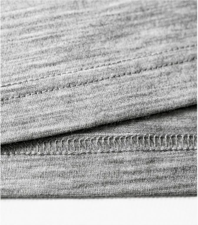 Maicë Malfini për meshkuj, ngjyrë krem