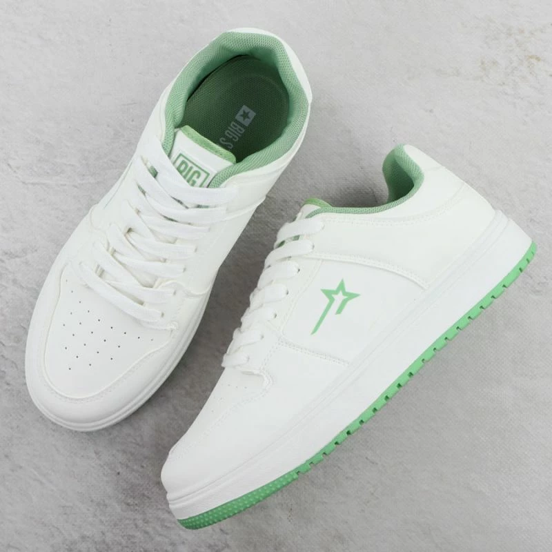 Atlete femra Big Star, të bardha