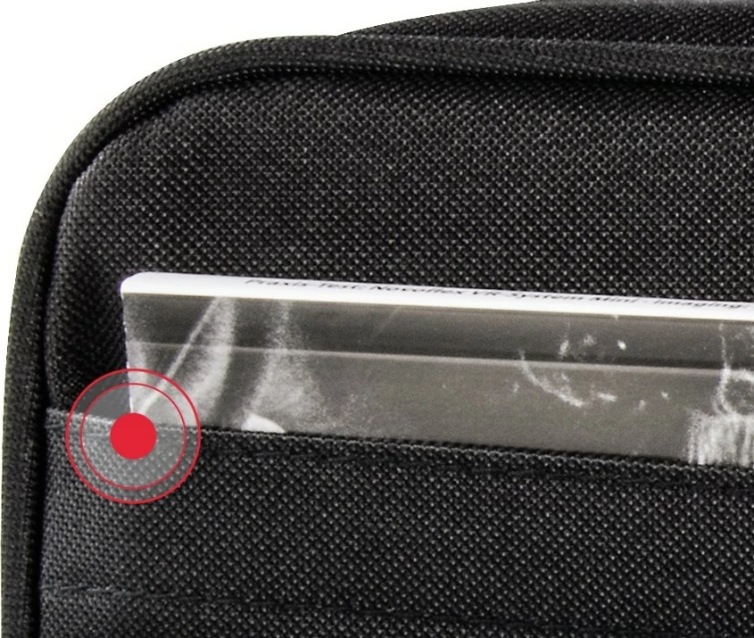 Çantë projektori Hama 101066, me rrip supi, e zezë