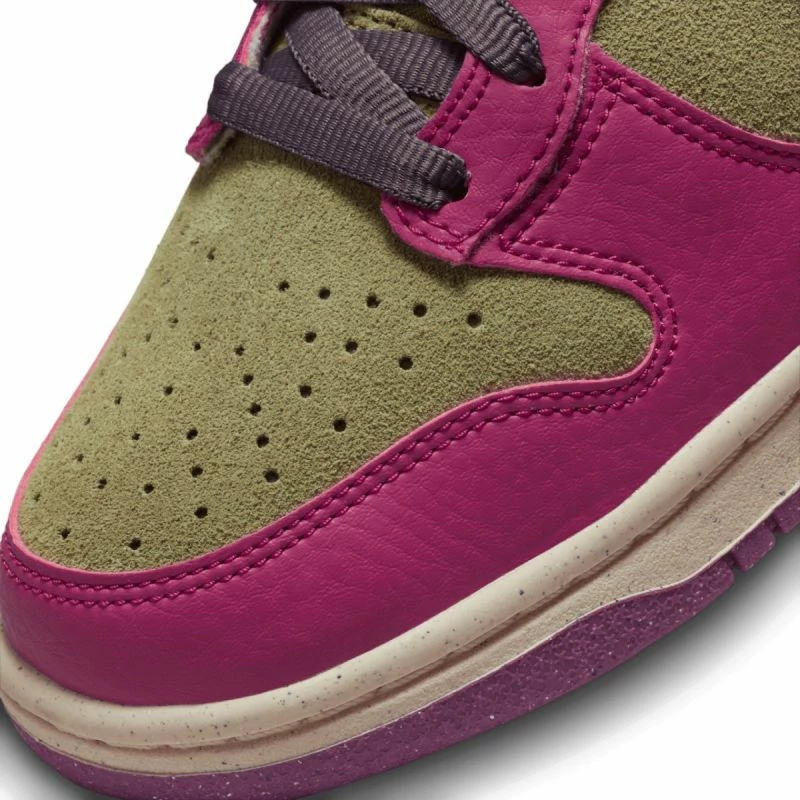 Atlete për femra Nike Dunk High, ngjyrë vjollcë dhe kafe