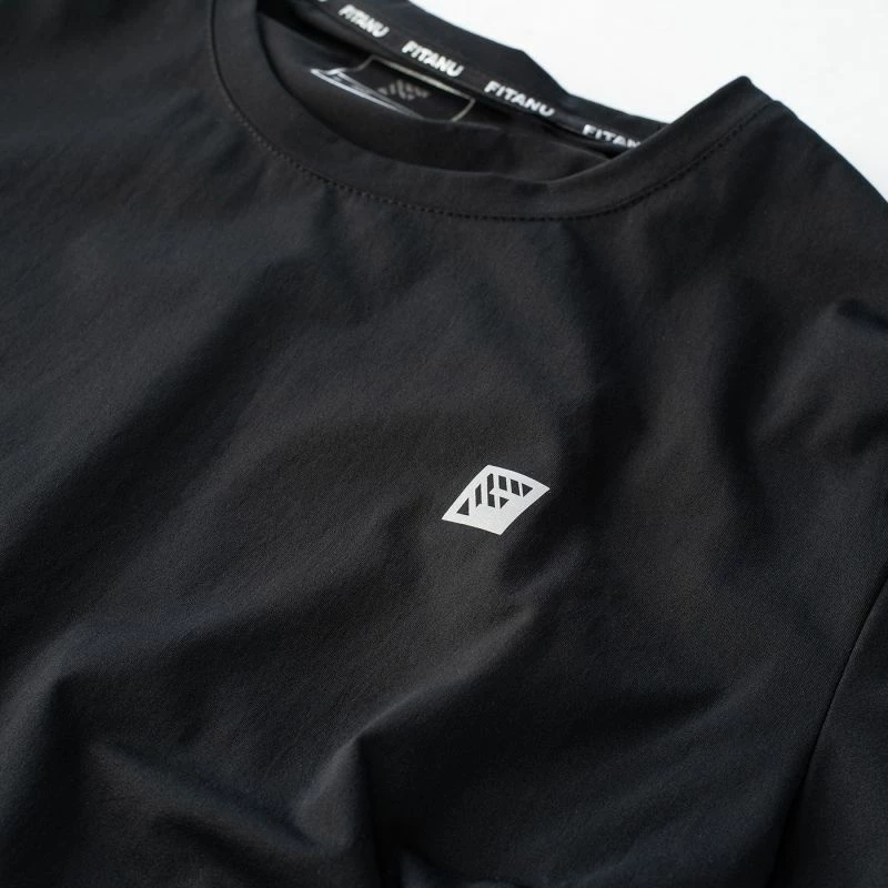 Maicë për meshkuj Fitanu, e zezë