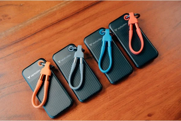 SSD i jashtëm Verbatim Pocket 32191 1TB USB 3.2 Gen 2 deri 1000MB/s USB-C zi/kaltër me aksesorë