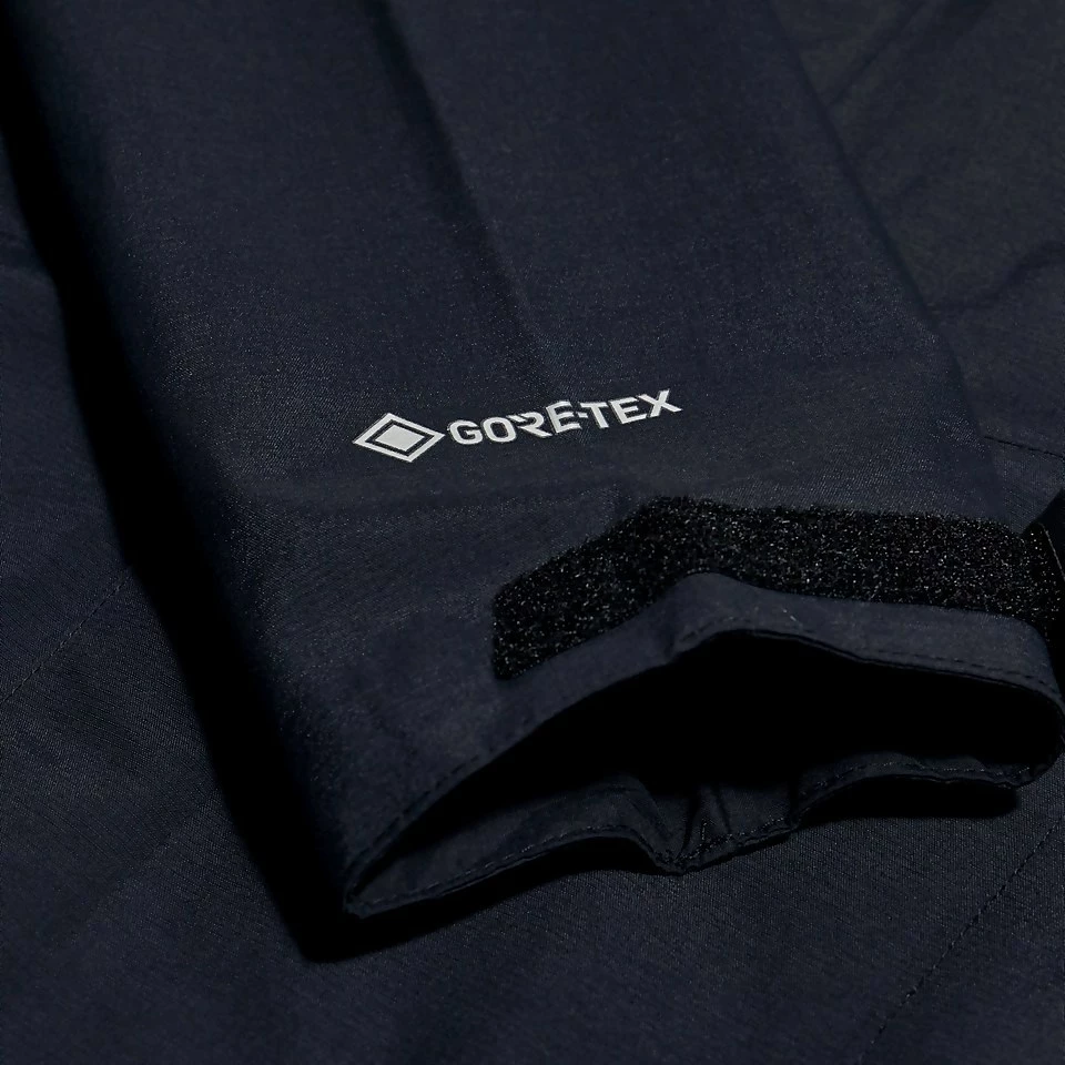 Xhaketë Berghaus Hillwalker Gore-Tex InterActive për femra, M, e zezë