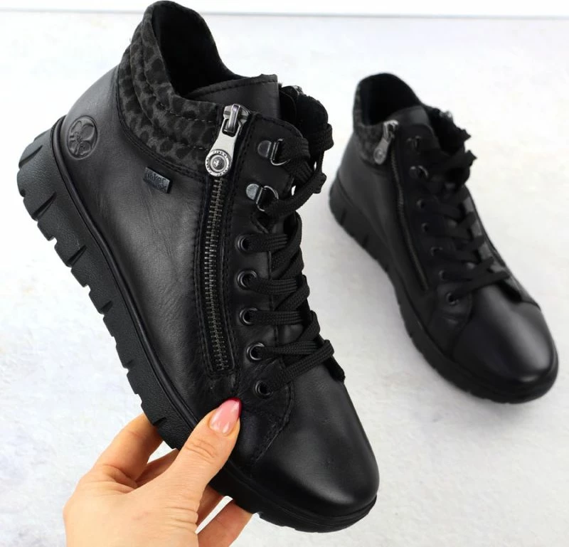 Çizme të shkurta lëkure për femra Rieker, të zeza