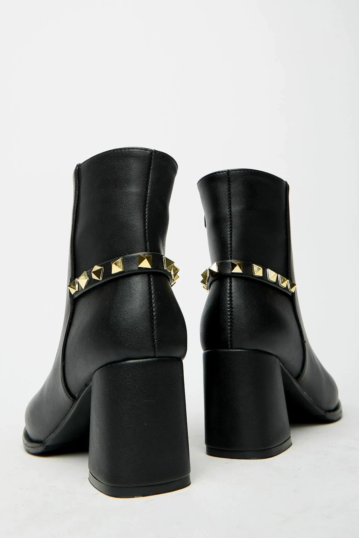 Çizme për femra, ngjyrë e zezë, Jumeon, MK1345025KR20-005