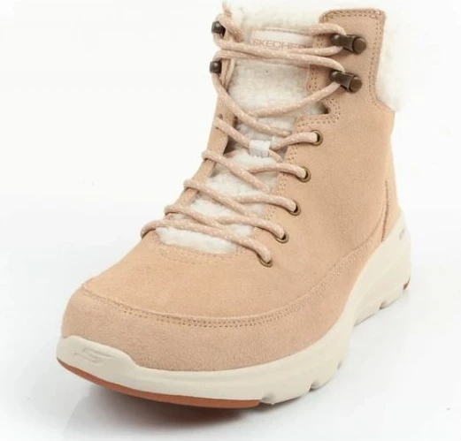 Atlete femra Inny, bezhë