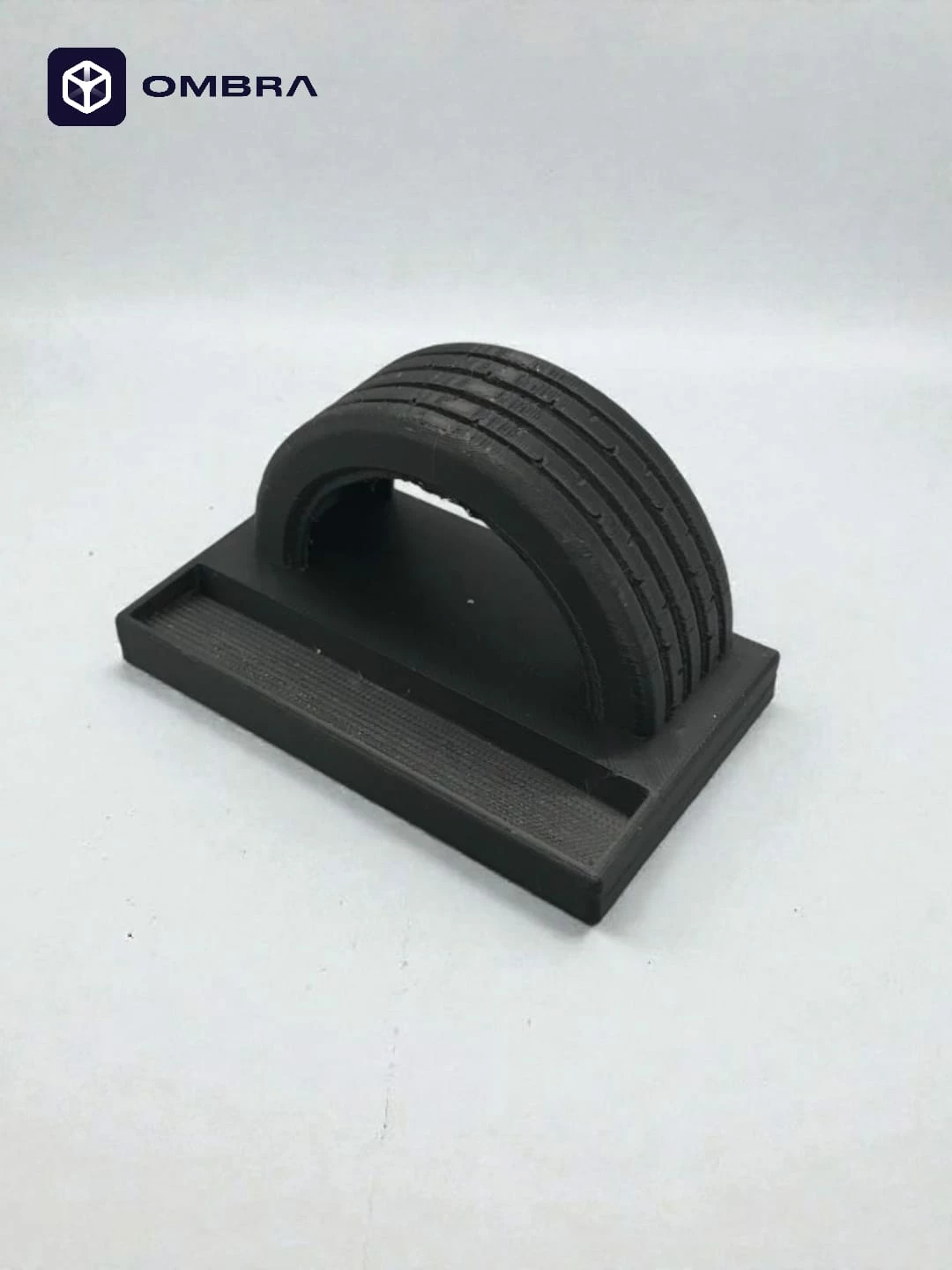 Mbajtëse për vizitëkarta në formë gome automobilistike, e zezë