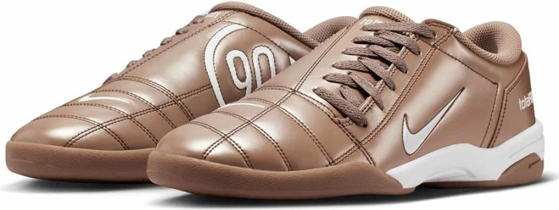 Atlete futbolli Nike Total 90 IC