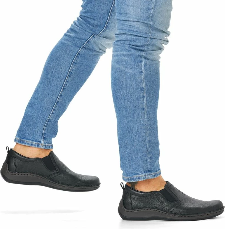 Këpucë për meshkuj Rieker, të zeza