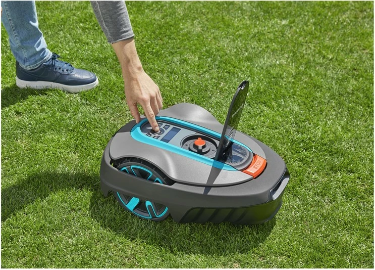 Kositës robotik Gardena 19605-60, smart SILENO city, 400m², Li-Ion 18V, i zi/gjelbër/gri