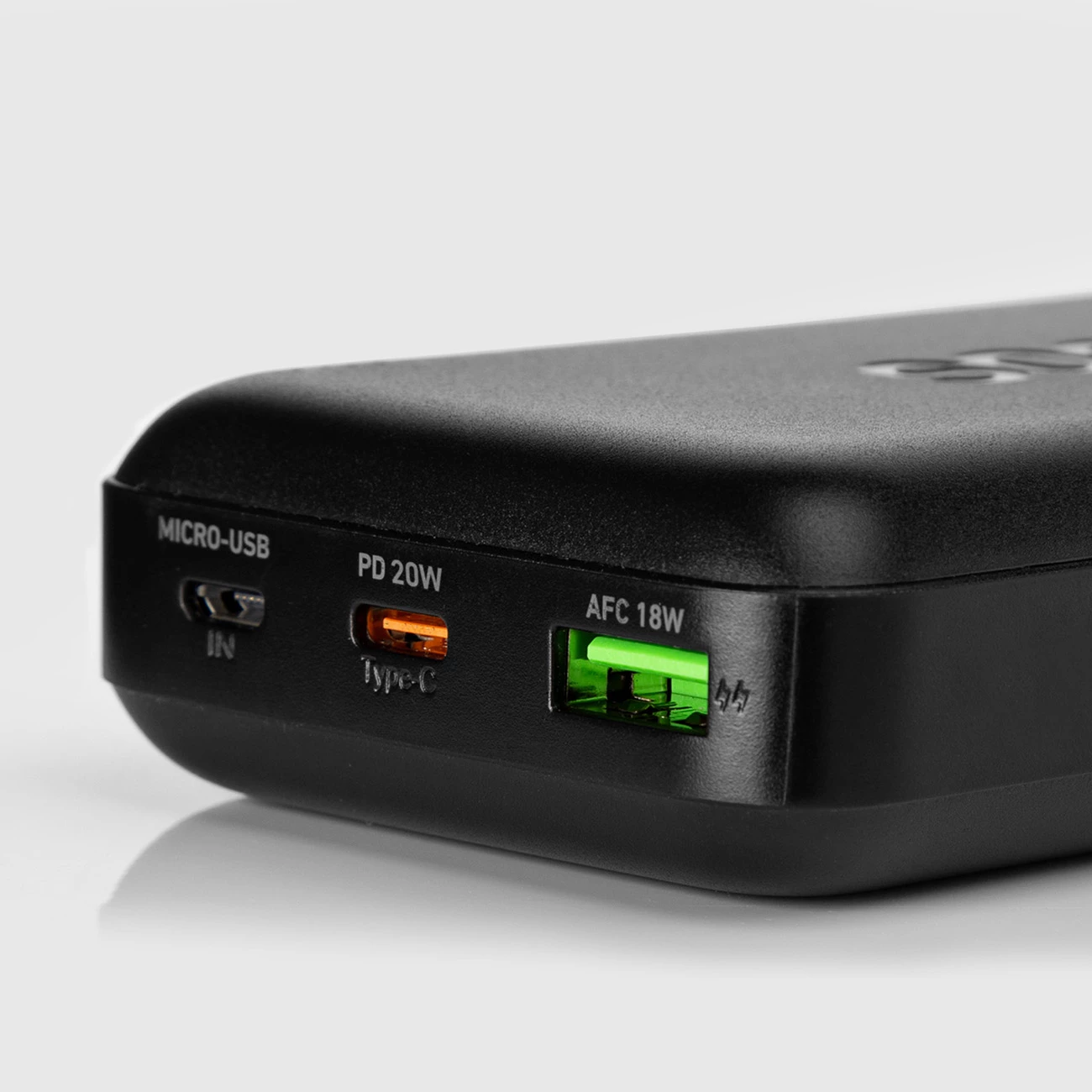 Powerbank SBS TTBB20000PD20K 20000 mAh, 20W PD, USB-C/USB-A/Micro-USB, e zezë