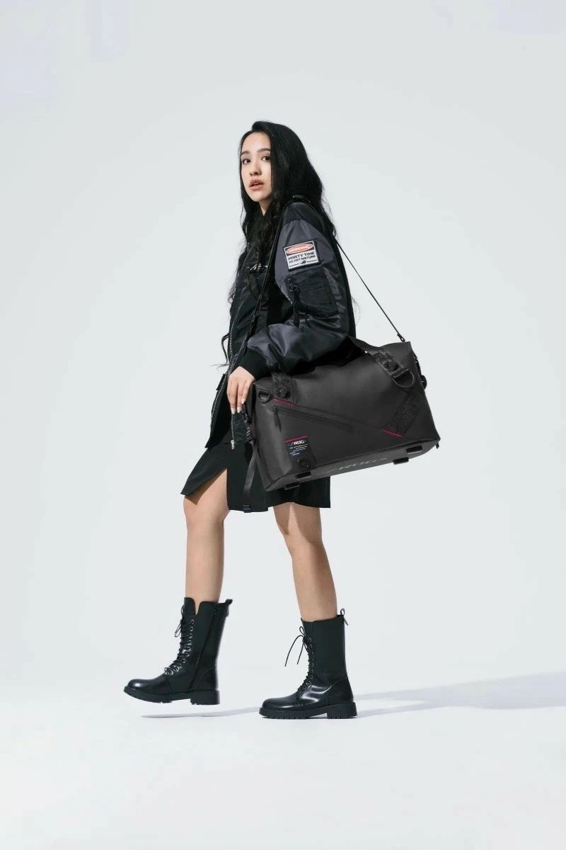 Çantë udhëtimi Asus ROG SLASH 90XB08Q0-BBA000 45x20x27 cm e zezë