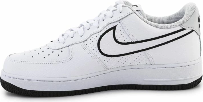 Atlete Nike për meshkuj, të bardha