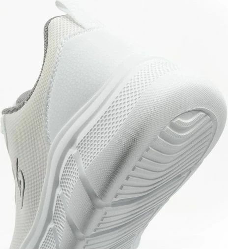 Atlete për meshkuj Skechers, të bardha