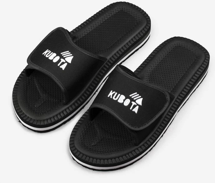 Shapka plazhi për meshkuj Kubota, të zeza