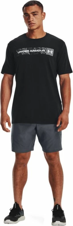 Maicë për meshkuj Under Armour, me vija kamuflozhi, e zezë