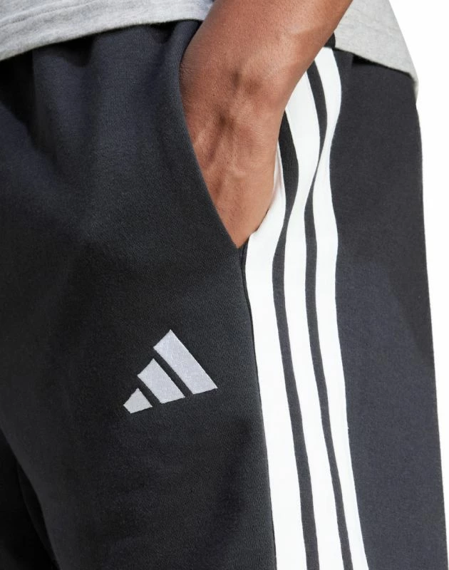 Shorce për meshkuj adidas, të zeza