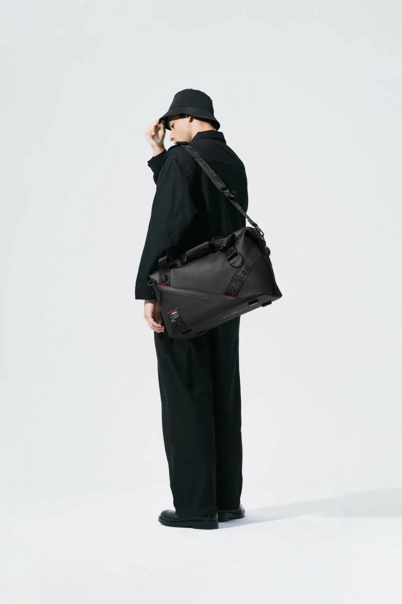 Çantë udhëtimi Asus ROG SLASH 90XB08Q0-BBA000 45x20x27 cm e zezë