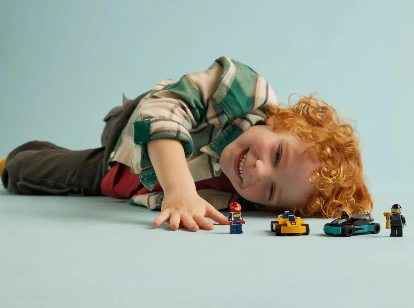 Set LEGO City 60400 Go-Karts dhe Garues