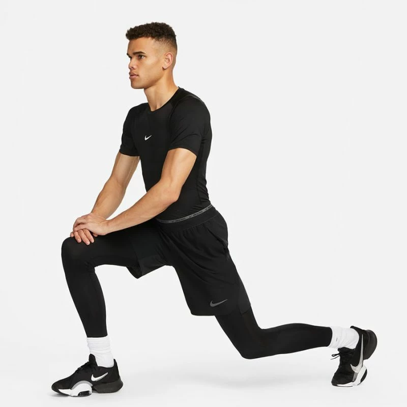 Maicë e gjatë për meshkuj Nike, e zezë