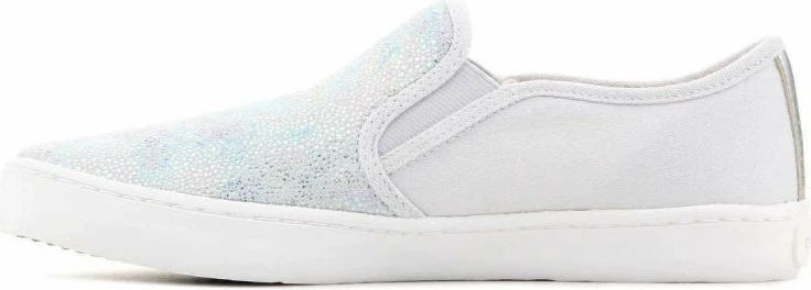 Këpucë për vajza Geox