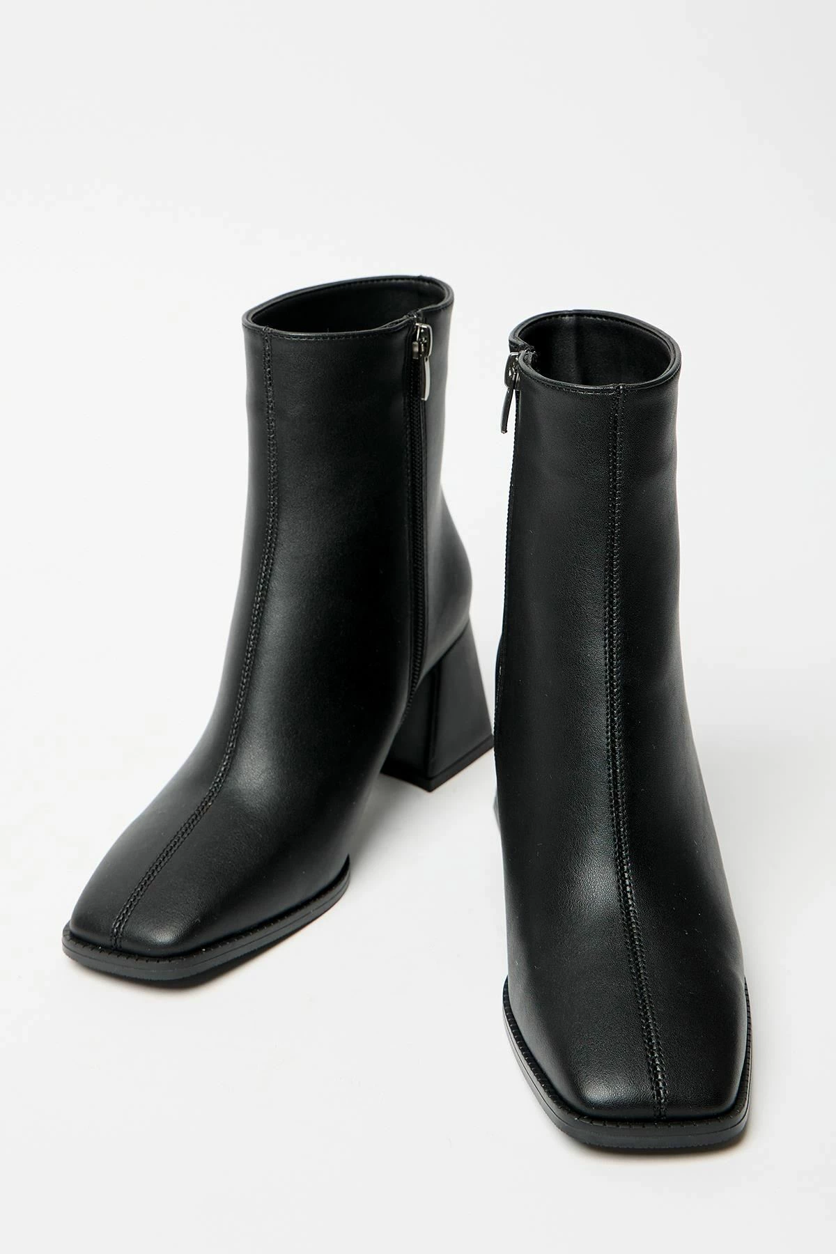 Çizme për gra, ngjyrë e zezë, Jumeon, MK1345025KR20-004