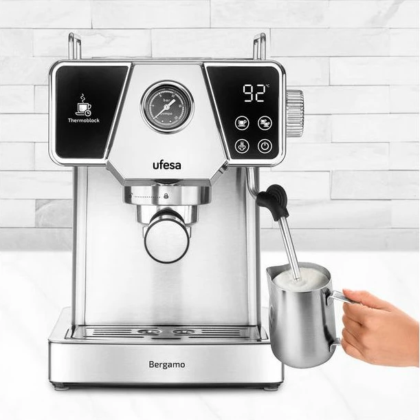 Aparat espresso UFESA Bergamo 20 bar, Thermoblock, manometër, frother qumështi, touch control, për kafe të bluar, argjend