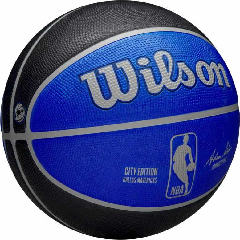 Top basketbolli Wilson, i zi dhe i kaltër