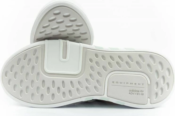 Atlete femra adidas, të bardha