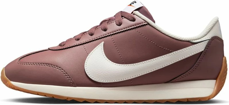 Këpucë Nike për femra