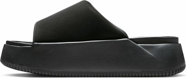 Papuqe Nike, të zeza