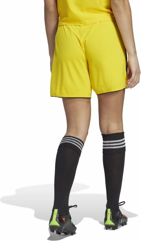 Shorce adidas për femra, Tiro 23