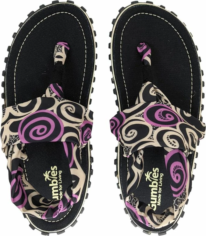 Papuqe për femra Gumbies, të zeza